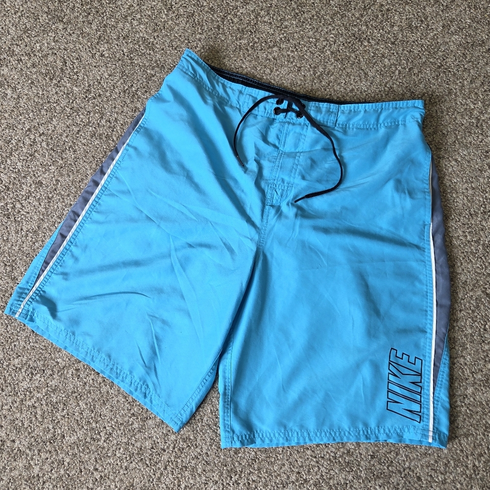 NIKE Swim Trunks Turquiose Blue Lined Spellout Back Swoosh Mens SZ L